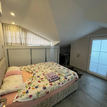 Diamond B1 Blok Ikiz Ortak Havuzlu *